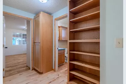 2717 Elliott Avenue, Medford, OR 97501 - Photo 13