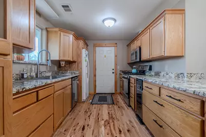 2717 Elliott Avenue, Medford, OR 97501 - Photo 9