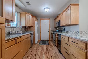 2717 Elliott Ave, Medford, OR 97501 - Photo 9