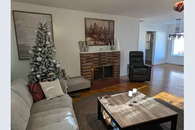 1200 Mt Pitt Avenue, Medford, OR 97501 - Photo 3