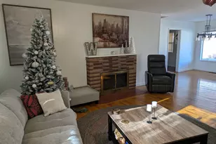 1200 Mount Pitt Ave, Medford, OR 97501 - Photo 3