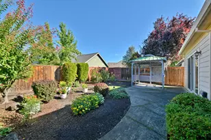 869 St Andrews Way, Eagle Point, OR 97524 - Photo 35