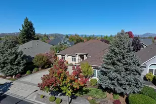 869 St Andrews Way, Eagle Point, OR 97524 - Photo 41