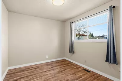 163 Berrydale Avenue, Medford, OR 97501 - Photo 17