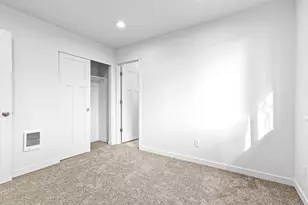 891 N 6th Ave, Gold Hill, OR 97525 - Photo 17