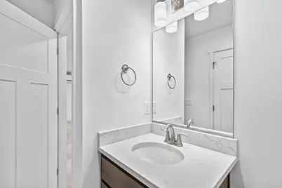 891 N 6th Avenue, Gold Hill, OR 97525 - Photo 23