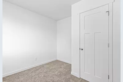 891 N 6th Avenue, Gold Hill, OR 97525 - Photo 15