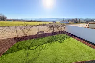 4425 W Main St, Medford, OR 97501 - Photo 13