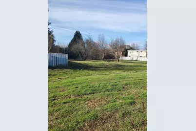 911 Swing Lane, Medford, OR 97501 - Photo 5
