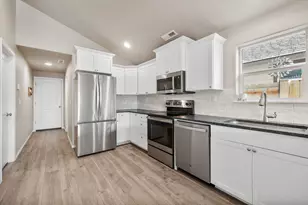 2565 NW Teak Ave, Redmond, OR 97756 - Photo 9