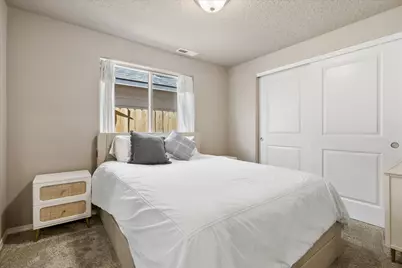 2565 NW Teak Avenue, Redmond, OR 97756 - Photo 13