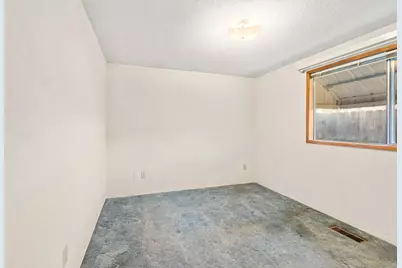 2021 Taylor Road, Central Point, OR 97502 - Photo 19