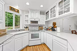 419 Idlewild Dr, Cave Junction, OR 97523 - Photo 13