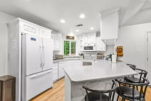 419 Idlewild Dr, Cave Junction, OR 97523 - Photo 11