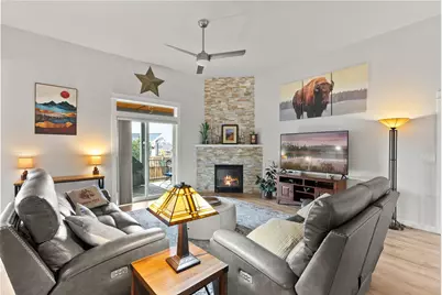 4530 SW Yew Avenue, Redmond, OR 97756 - Photo 3