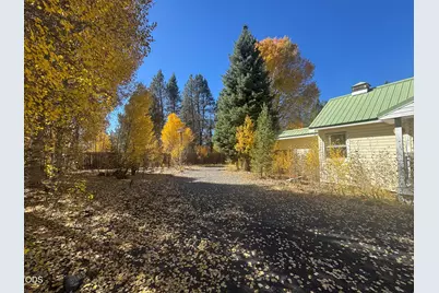 135744 Highway 97, Crescent, OR 97733 - Photo 1
