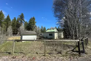 135744 Hwy 97, Crescent, OR 97733 - Photo 13