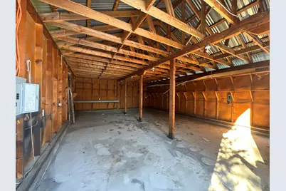 135744 Highway 97, Crescent, OR 97733 - Photo 15