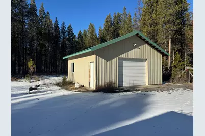 135744 Highway 97, Crescent, OR 97733 - Photo 17