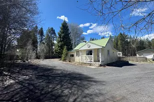 135744 Hwy 97, Crescent, OR 97733 - Photo 9
