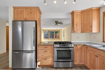 2342 NE Shadow Brook Place, Bend, OR 97701 - Photo 9