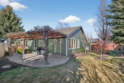 2342 NE Shadow Brook Place, Bend, OR 97701 - Photo 17