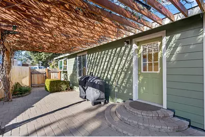 2342 NE Shadow Brook Place, Bend, OR 97701 - Photo 19