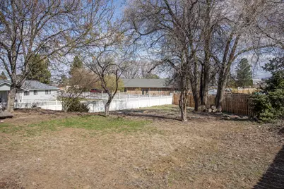 3044 SW Meadow Lane, Redmond, OR 97756 - Photo 19