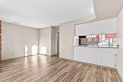 1278 Maple Leaf Ct #2C, Medford, OR 97504 - Photo 9