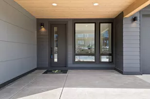 3027 NW Polarstar Ave, Bend, OR 97703 - Photo 3