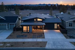 3027 NW Polarstar Ave, Bend, OR 97703 - Photo 3