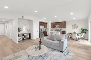 1802 Dragon Tail Pl, Medford, OR 97504 - Photo 3