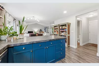 20531 Rolen Avenue, Bend, OR 97702 - Photo 7