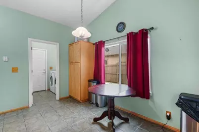 705 Mountain Avenue, Central Point, OR 97502 - Photo 23