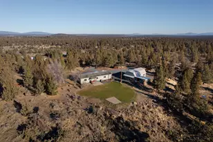 17549 Cascade Estates Dr, Bend, OR 97703 - Photo 5