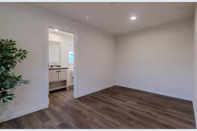 4074 S Pacific Hwy Highway #10, Medford, OR 97501 - Photo 25