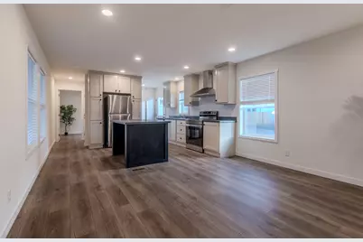 4074 S Pacific Hwy Highway #10, Medford, OR 97501 - Photo 13