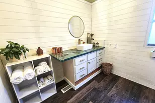 2200 NE Hwy 20, Bend, OR 97701 - Photo 23