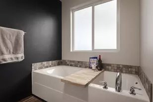 724 NW Green Forest Cir, Redmond, OR 97756 - Photo 17