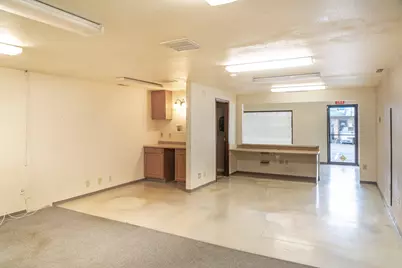 815 N Central Avenue #A, Medford, OR 97501 - Photo 5