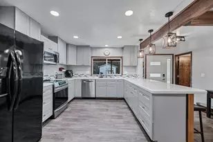 2900 Indian Creek Rd, Shady Cove, OR 97539 - Photo 5