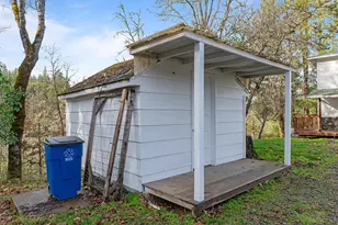 2900 Indian Creek Rd, Shady Cove, OR 97539 - Photo 25