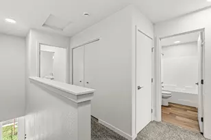 2028 Sunset Dr, Medford, OR 97501 - Photo 7