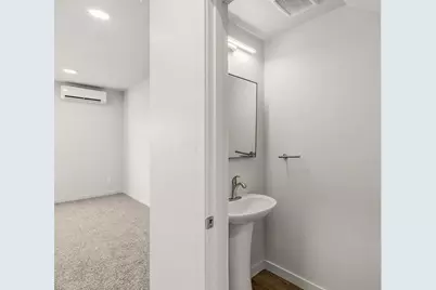 2028 Sunset Drive #2, Medford, OR 97501 - Photo 3