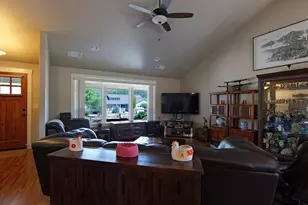 202 White Oak Way, Shady Cove, OR 97539 - Photo 5