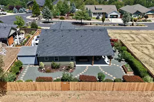 202 White Oak Way, Shady Cove, OR 97539 - Photo 35