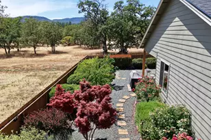 202 White Oak Way, Shady Cove, OR 97539 - Photo 33