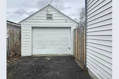 2215 Eberlein Avenue, Klamath Falls, OR 97601 - Photo 3