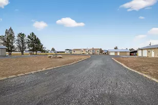 63493 Gentry Loop, Bend, OR 97701 - Photo 5