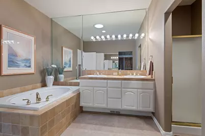 60749 Willow Creek Loop, Bend, OR 97702 - Photo 15